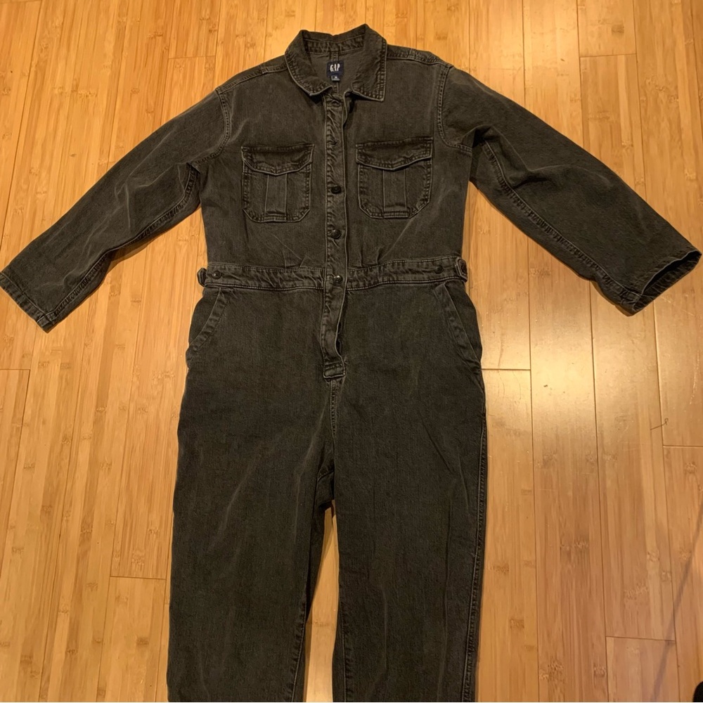 GAP Women's Washed Black Denim Utility Jumpsuit